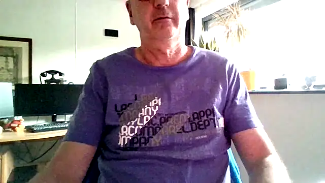 Chat XXX en directo de HotLucas66