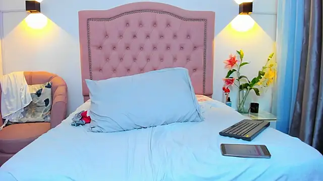 Chat +18 de Paulynavera ao vivo