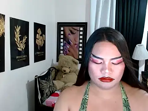 TSbrianaHugeCockのウェブカメラショー