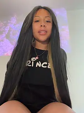 Czat XXX na żywo – HaileyDiana