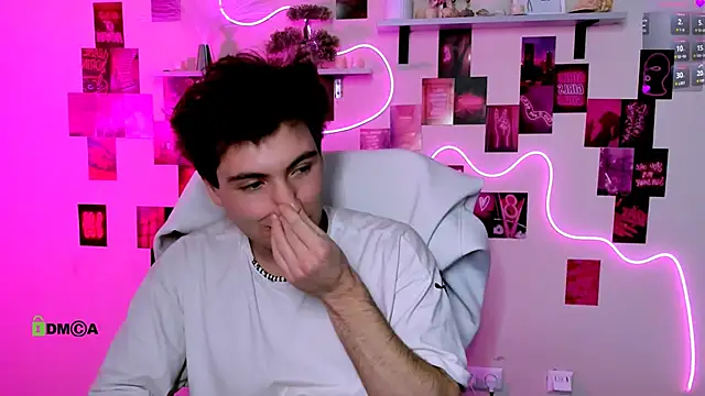 Show modela joseph_bear_ na web-kameri