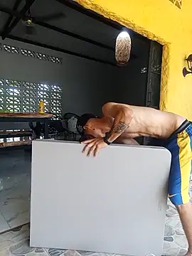 Show modela Abel-09x na web-kameri