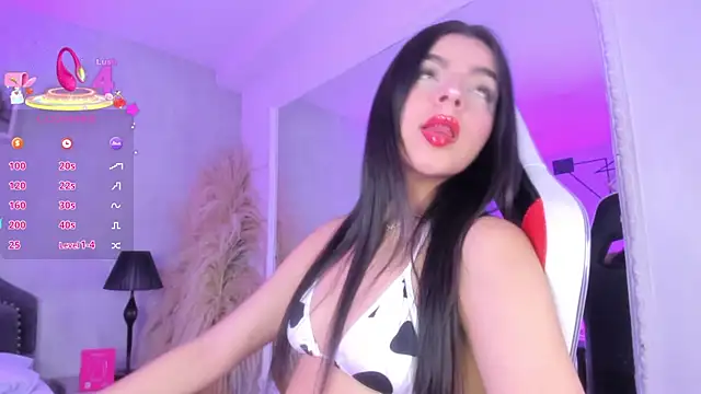 KarelyMitchel Chat XXX in diretta