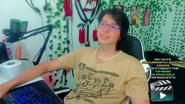 Andy_gray live XXX chat