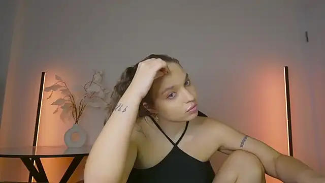 Chat +18 de violla_sinzz ao vivo