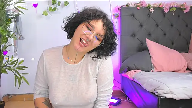 Sylvara_bx 即時 XXX 聊天