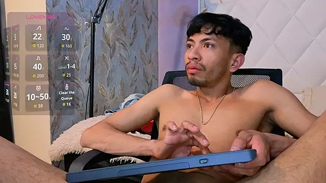 Luchoplayboy live XXX chat