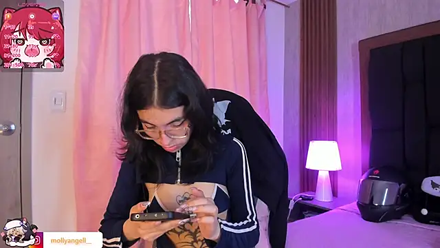 Molly_A: онлайн-секс-чат