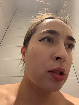 Holly_Play Live XXX-chat