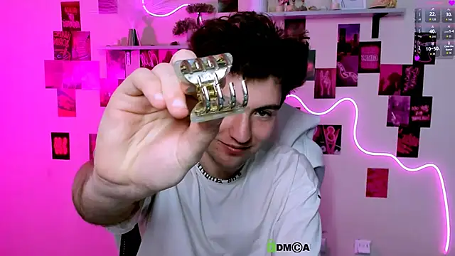 Show modela joseph_bear_ na web-kameri