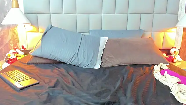 emhavega Chat XXX live