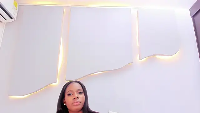 Chat +18 de EmilyDiaaz ao vivo