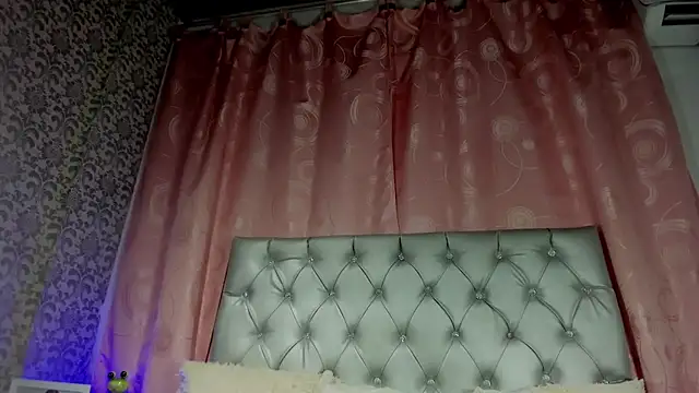 zoe_tamara's Live XXX Chat