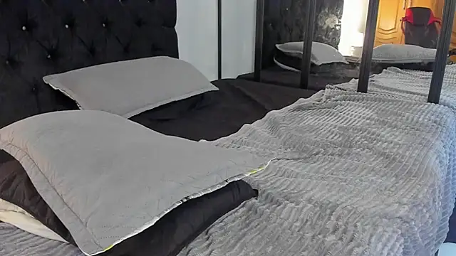 Chat +18 de tyler_hank01 ao vivo