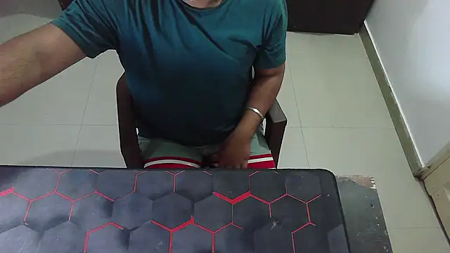 rentarob: διαδικτυακό σόου στην κάμερα