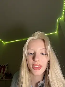 AleksaBlonde Chat XXX live