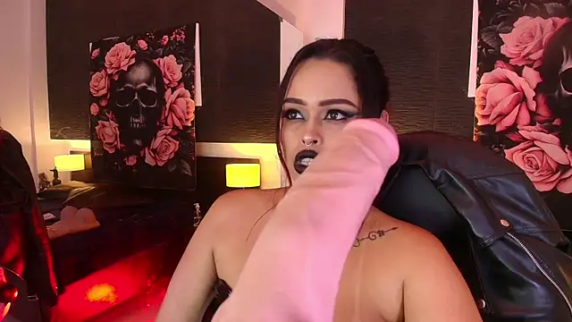 EvaaFoxxy1のライブXXXチャット