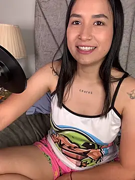 Val12777 Chat XXX live