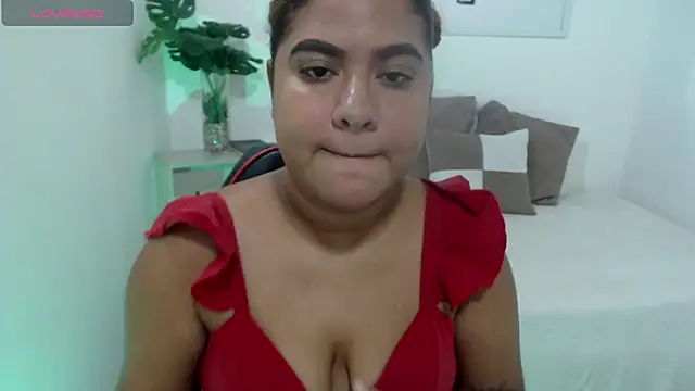 Emma__K Chat XXX live