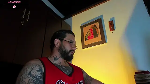 Chatroom XXX en direct de CamiloGray_