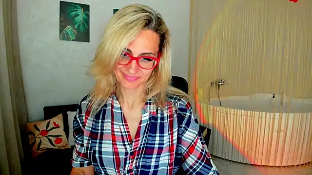 MuseOfStage Chat XXX in diretta