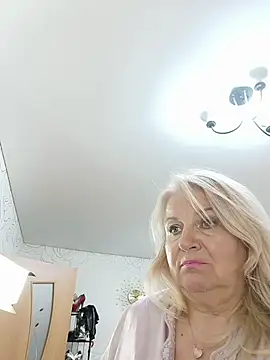 Chatroom XXX en direct de AvrilMillers