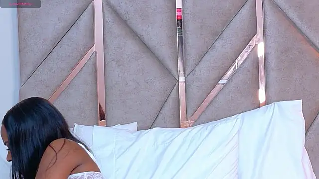 Онлайн чат XXX Sally-Noa