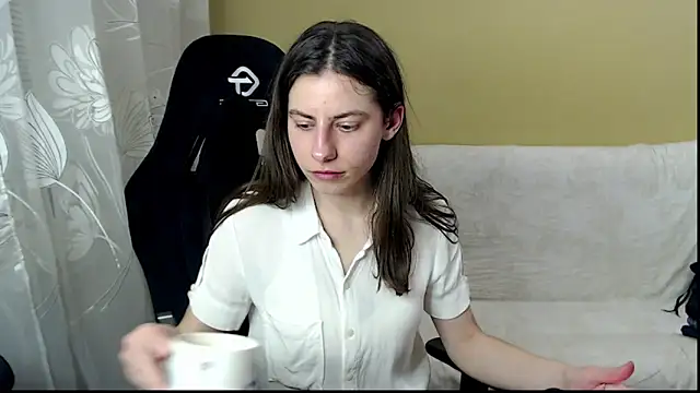 Chat XXX ao vivo de Effy__Stoner