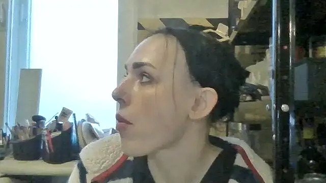 Chatroom XXX en direct de Trinsy_Love