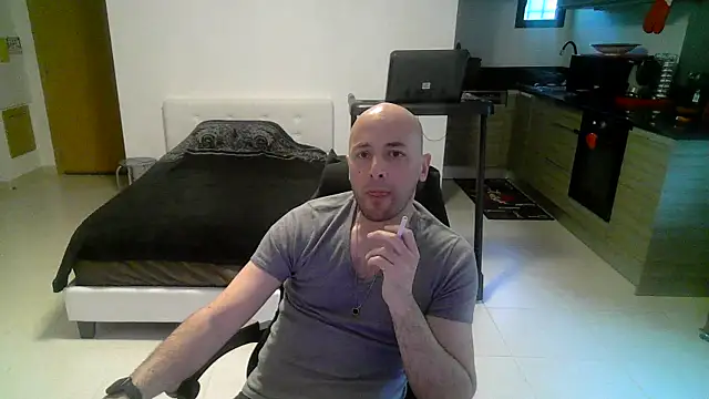 ALi_084のライブXXXチャット