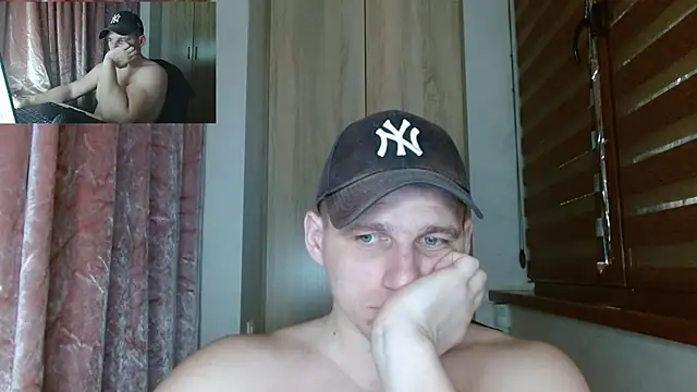 Show modela Poliglotjoe1 na web-kameri