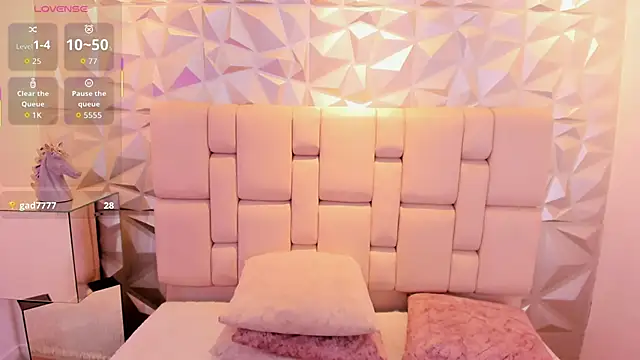 mell_muller's Live XXX Chat