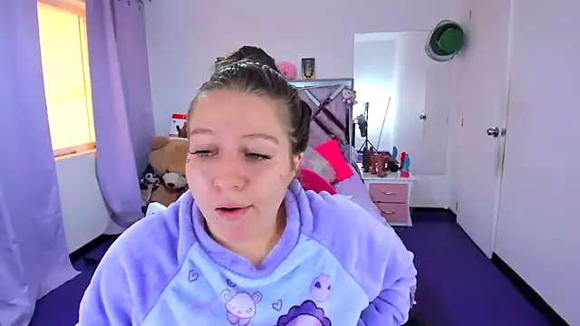 Chat +18 de Luna_Analya ao vivo