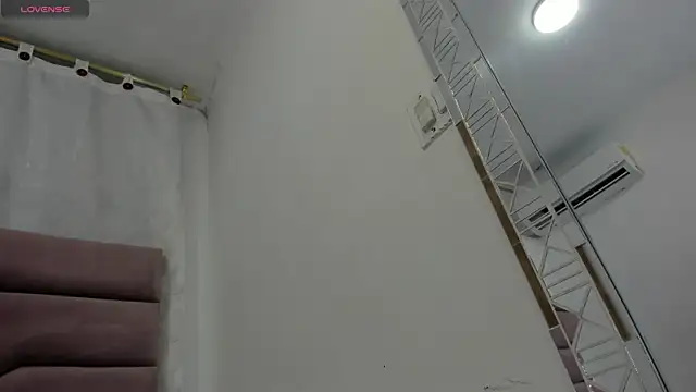 miajhonsonx Chat XXX in diretta