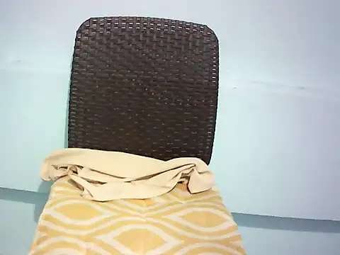 CreamyHotPussy4u Webcam show