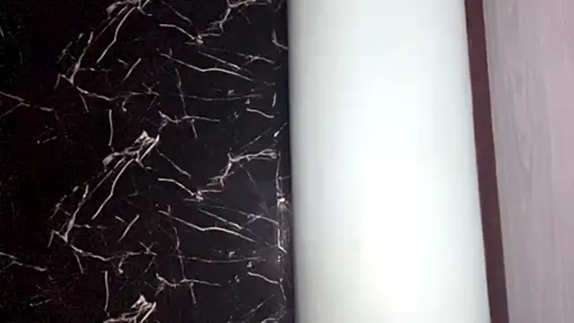 urhottie_lottie Pertunjukan Webcam