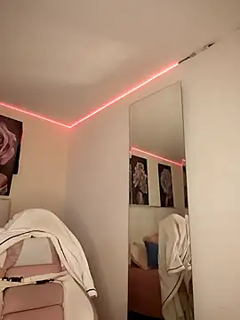 SamathaMay Chat XXX live