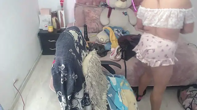 دردشة patty_squirt_ الجنسية المباشرة