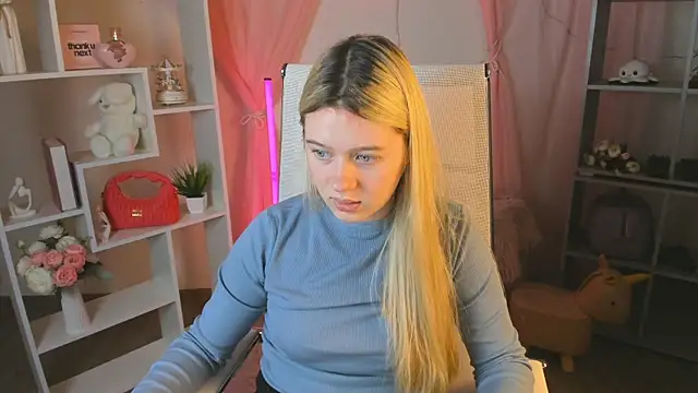 دردشة CelestineMauriac الجنسية المباشرة