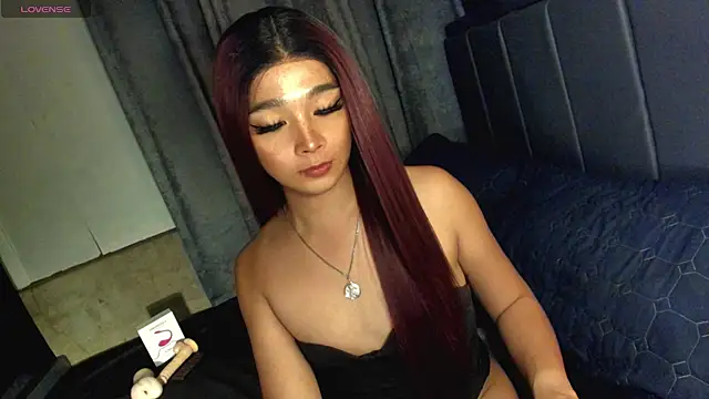 TrinityFucksYouのウェブカメラショー