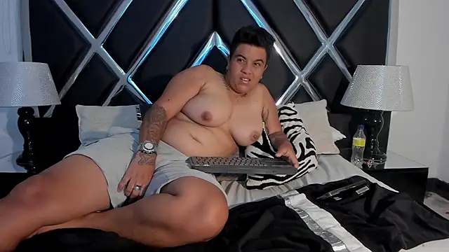 Živý XXX chat ZeusSmithh