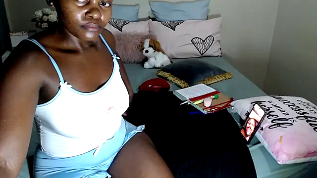 FitSelina66 即時 XXX 聊天