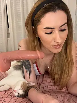 AriaAdda's Live XXX Chat