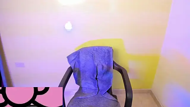 Mss_Meloddy Chat XXX live