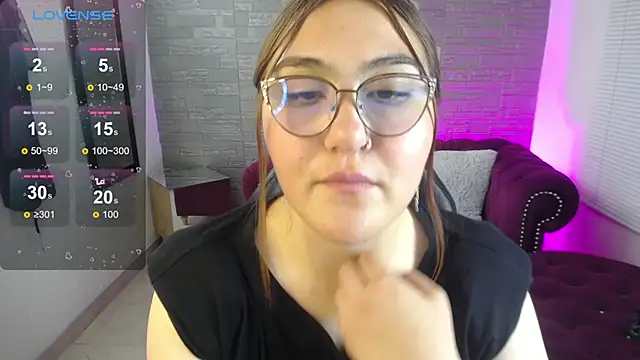 Chat XXX en directo de conniejames_m