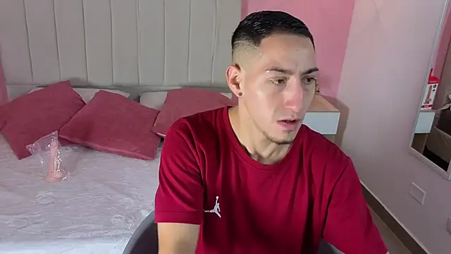 Show modela jhan_vassilis na web-kameri