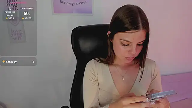 LanaJones_'s Live XXX Chat