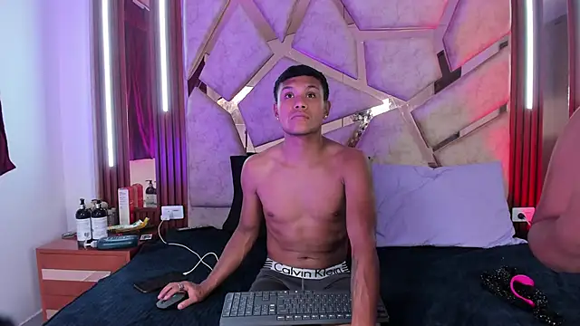 van_angel_ Adlı Modelin Web Kamerası Şovu