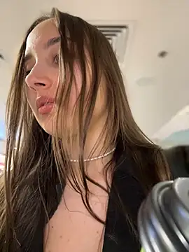 ICrazyOneIRL Webcam-Show