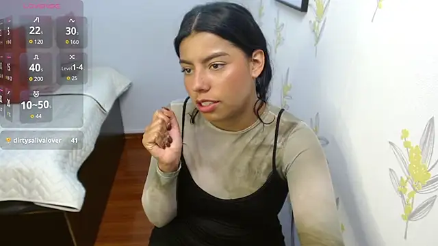 Chat XXX en directo de Laia_white